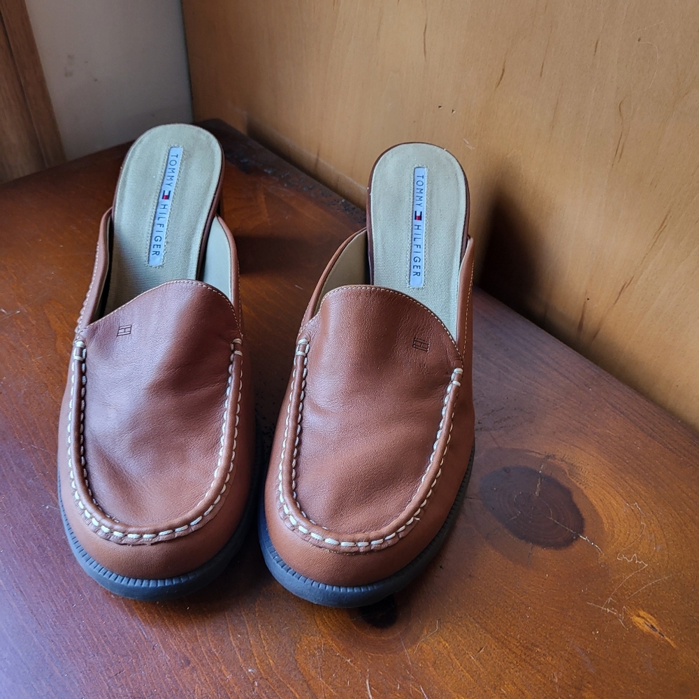 New Tommt Hilfiger Leather Mules